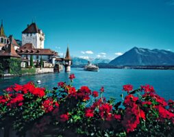 thun-svizzera-in-treno-1080x852