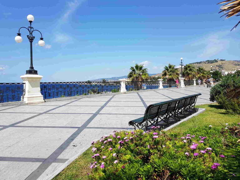 Lungomare-Falcomatà-via-Marina-Bassa