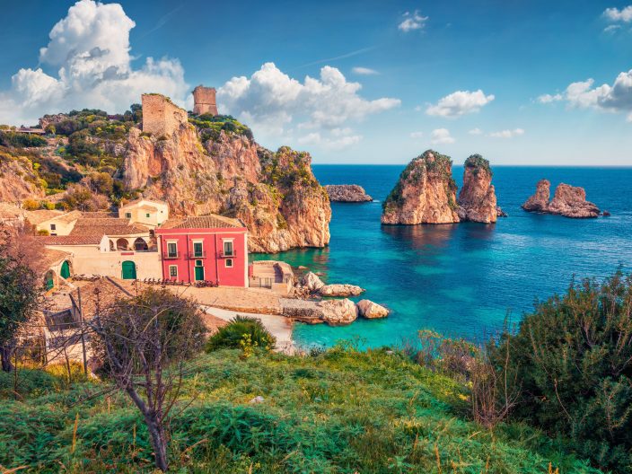 Shutterstock_1627324756-2-704x528