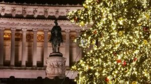 accensione-albero-di-natale-roma-spelacchio-piazza-venezia-2020-131472.660x368